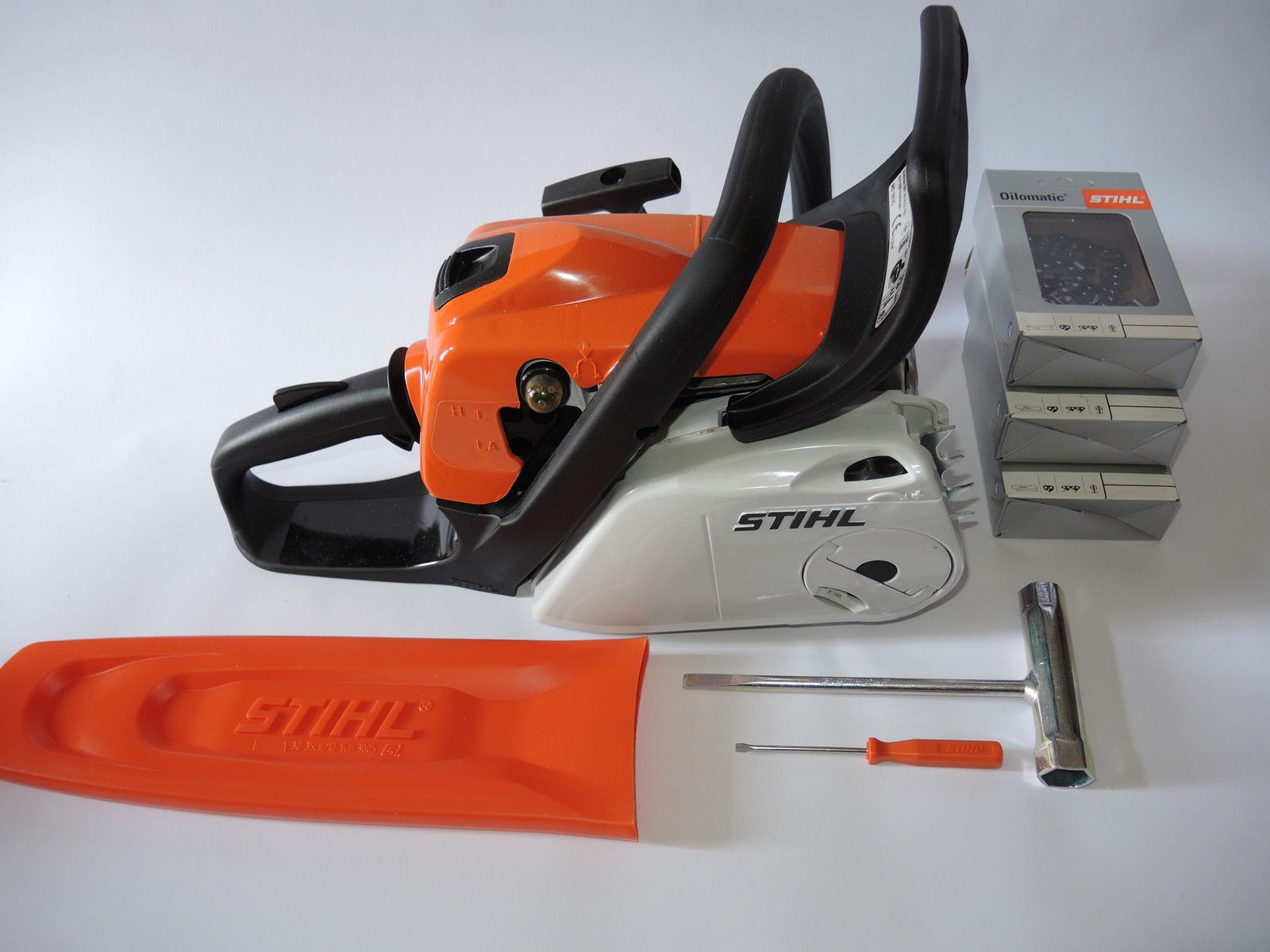 STIHL MS 181 C-BE Small Chainsaw - Easy Start Chainsaws