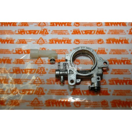 Stihl Ölpumpe + Winkelstück 029 039 MS290 MS310 MS311 MS390 MS391